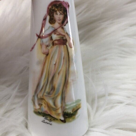 Vintage Salt and Pepper Shakers Jubilee fine bone China made in England - Picture 7 of 13